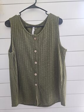 Sleeveless Olive Button-Front Ribbed Tank Top